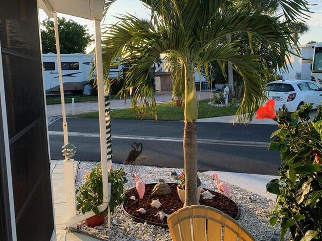 290 Galaxy Lane, Melbourne Beach, FL 32951