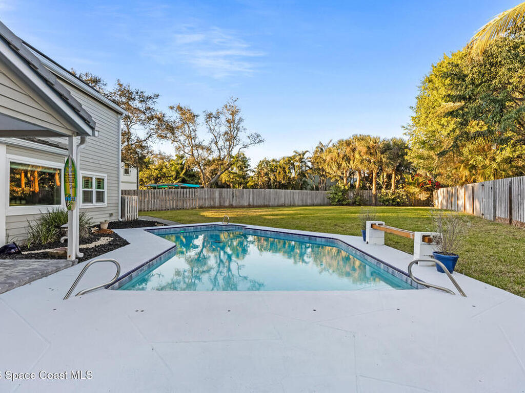 3069 Rio Bonita Street, Indialantic, FL 32903