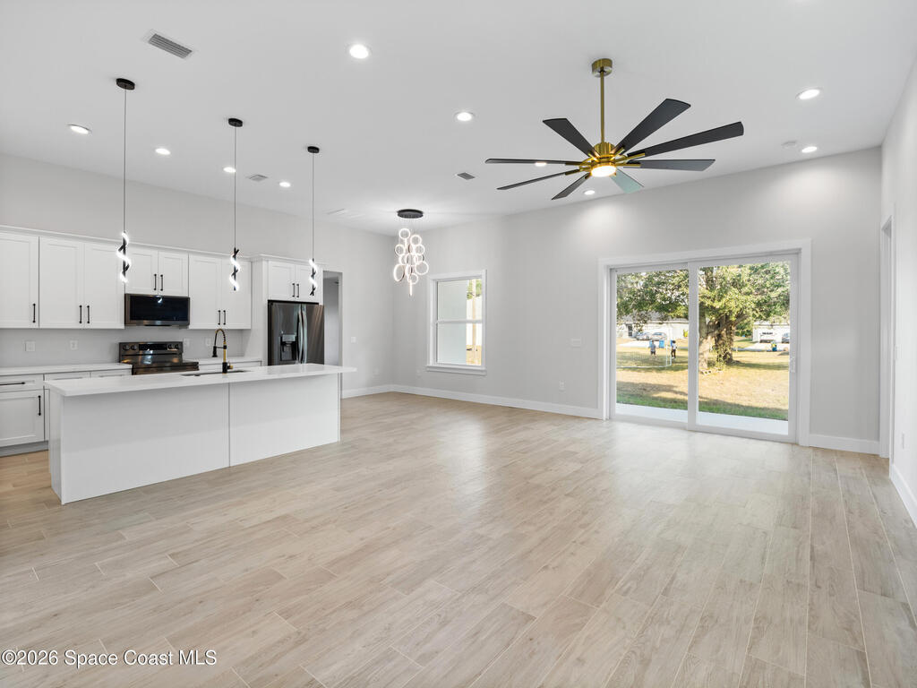 2725 Fields Avenue, Palm Bay, FL 32909