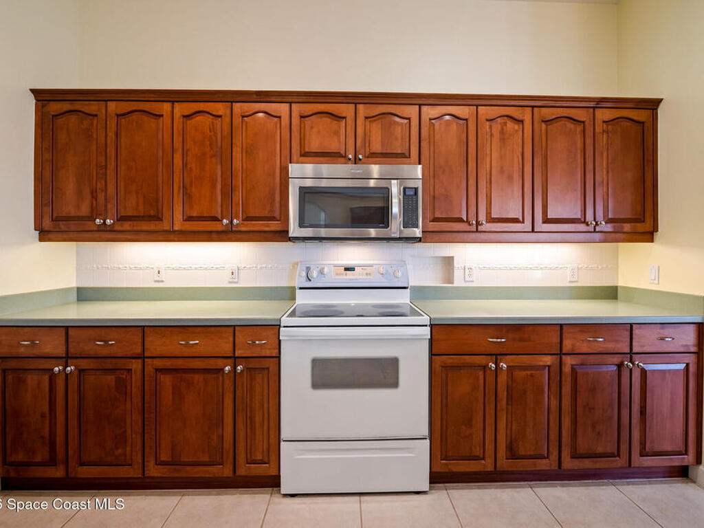 2567 Canterbury Circle, Suntree, FL 32955