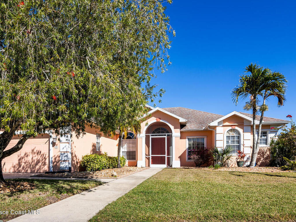 2567 Canterbury Circle, Suntree, FL 32955
