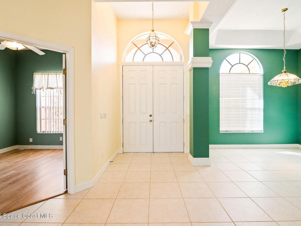 2567 Canterbury Circle, Suntree, FL 32955