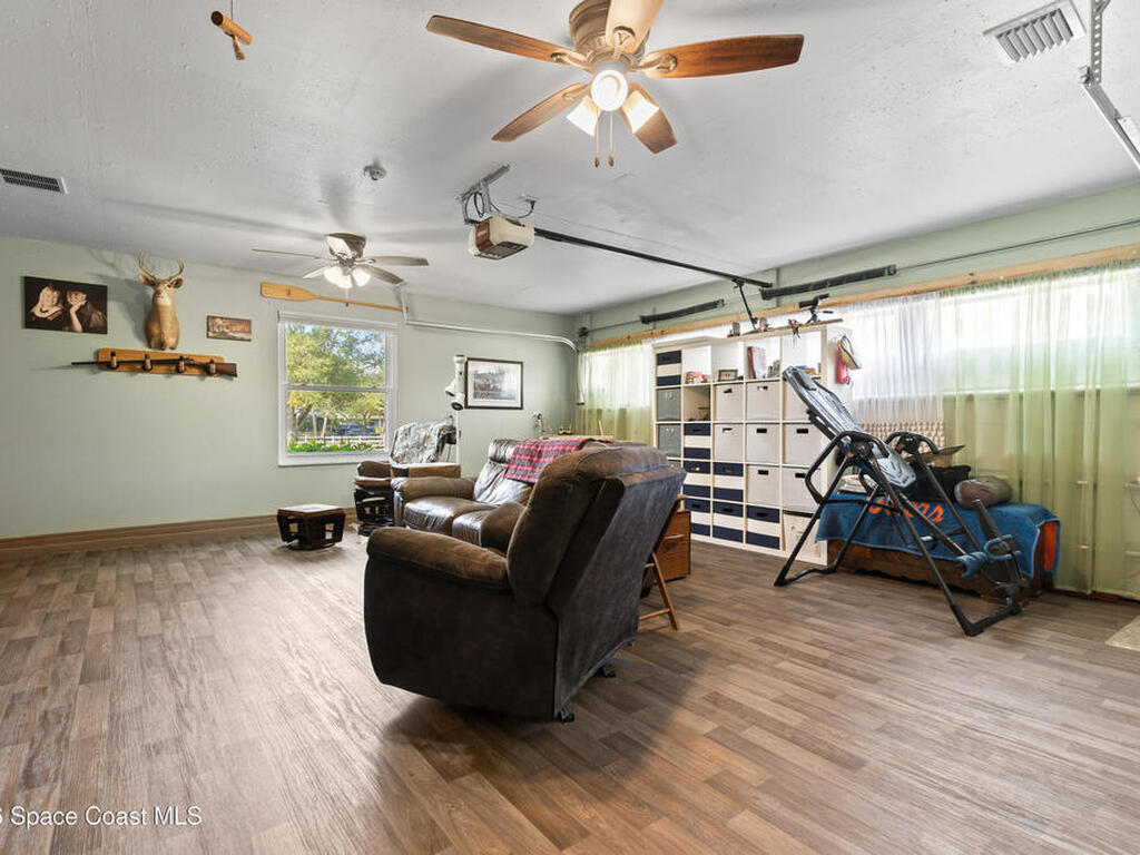 1985 Flashy Lane, Malabar, FL 32950