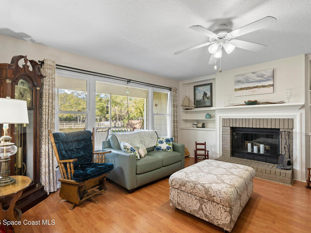 1985 Flashy Lane, Malabar, FL 32950