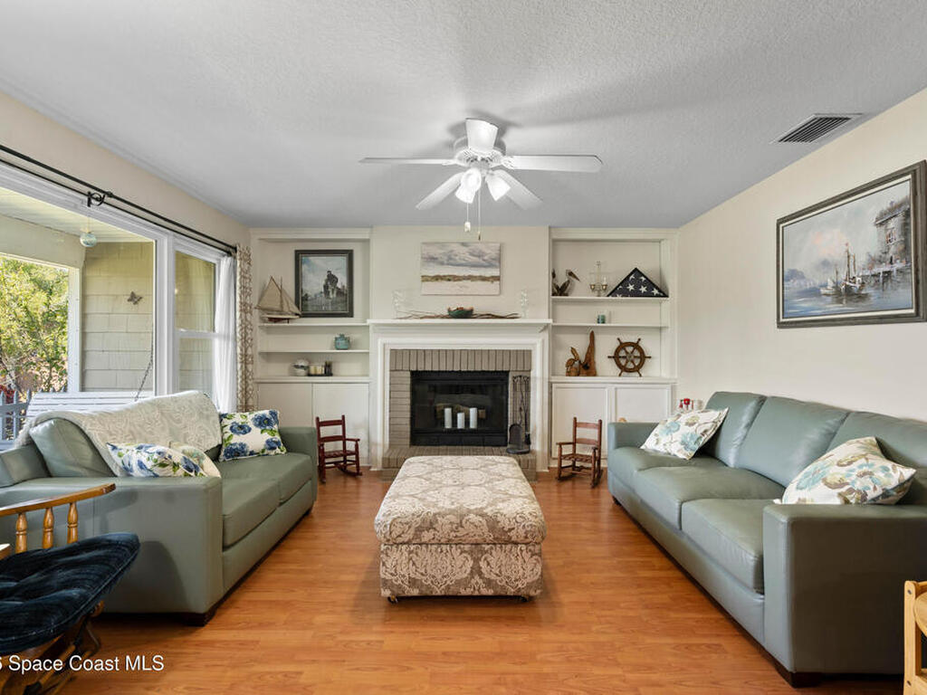 1985 Flashy Lane, Malabar, FL 32950