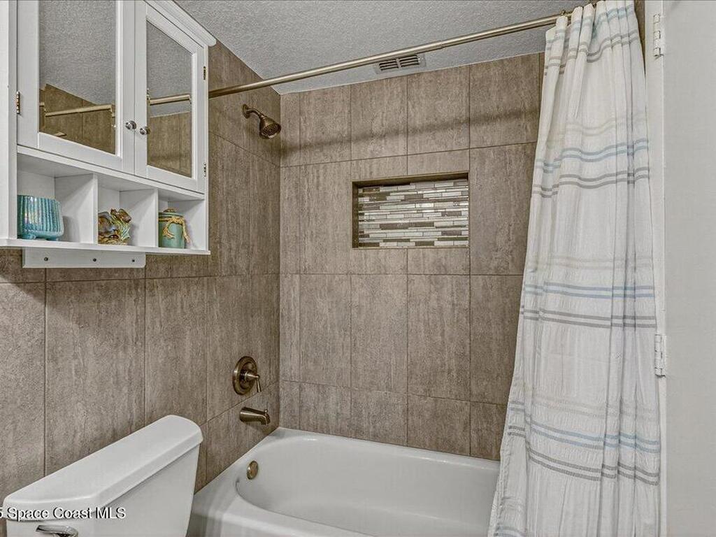 2007 Oak Street, Melbourne Beach, FL 32951