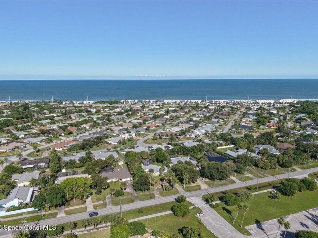 2007 Oak Street, Melbourne Beach, FL 32951