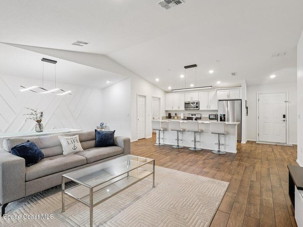 1830 Radcliff Avenue, Palm Bay, FL 32909