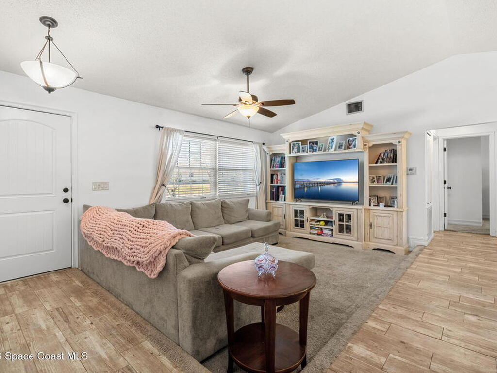 853 Lexington Street, Palm Bay, FL 32907