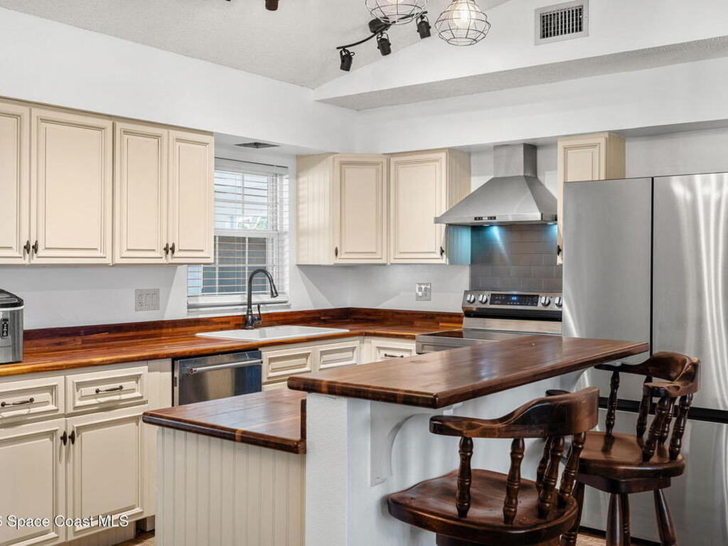 853 Lexington Street, Palm Bay, FL 32907