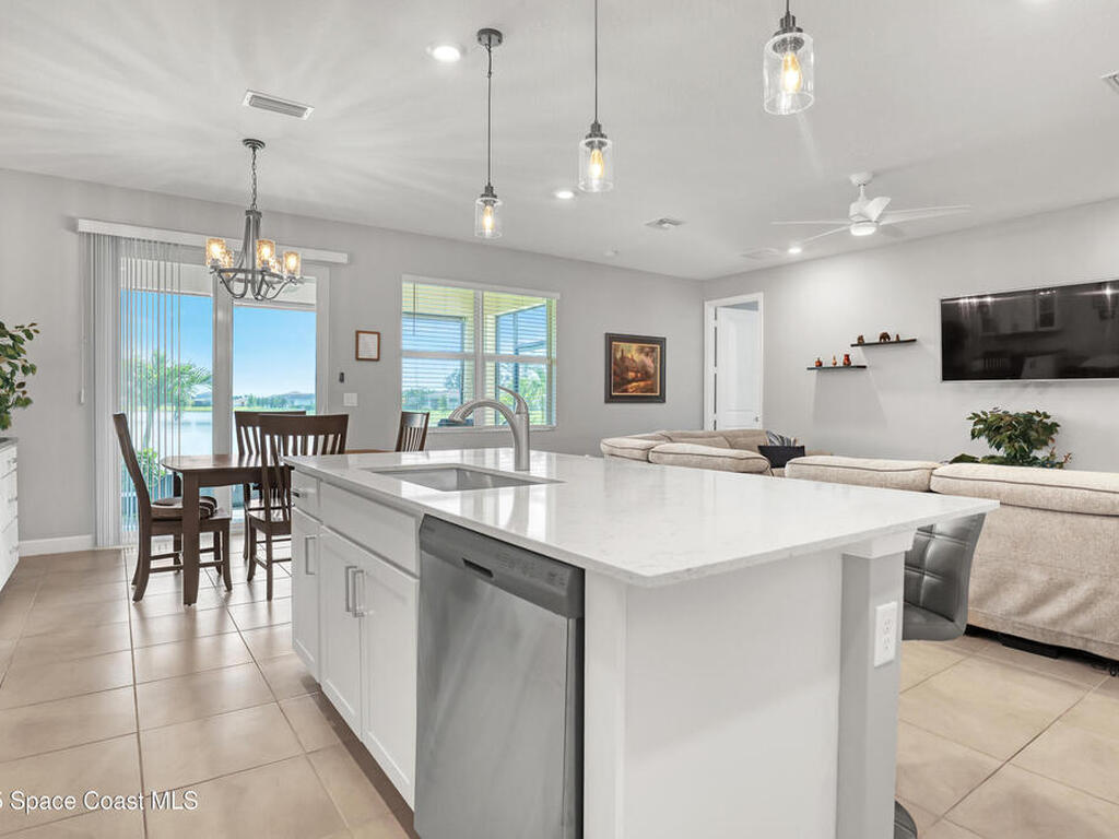 507 Veridian Circle, Palm Bay, FL 32907