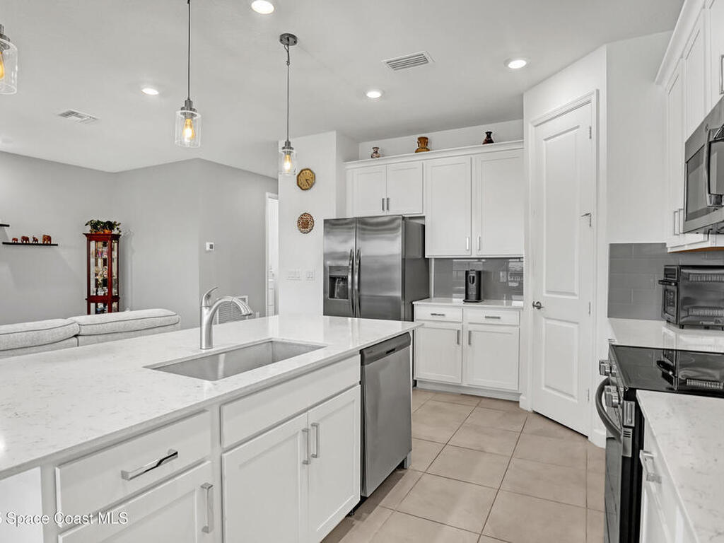 507 Veridian Circle, Palm Bay, FL 32907