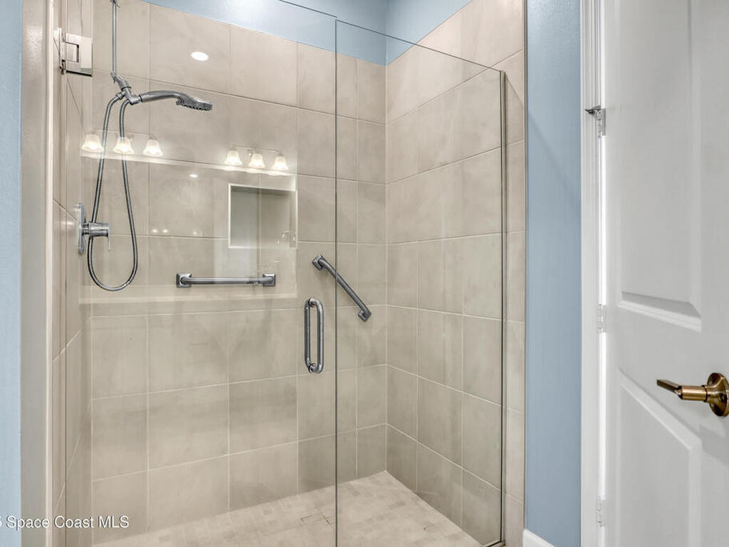 507 Veridian Circle, Palm Bay, FL 32907