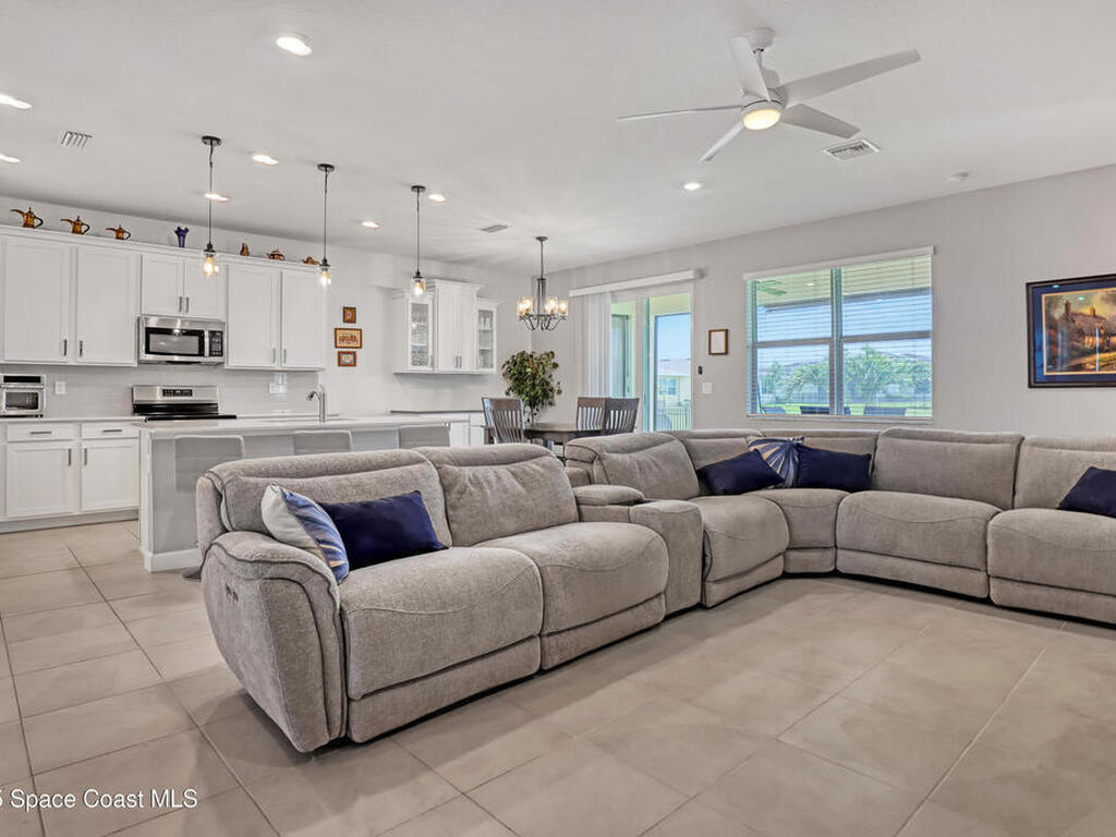 507 Veridian Circle, Palm Bay, FL 32907