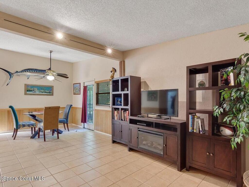 422 Del Monte Road, Sebastian, FL 32958