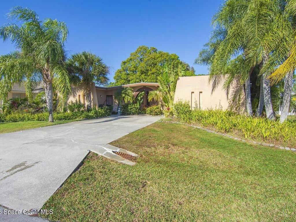 422 Del Monte Road, Sebastian, FL 32958