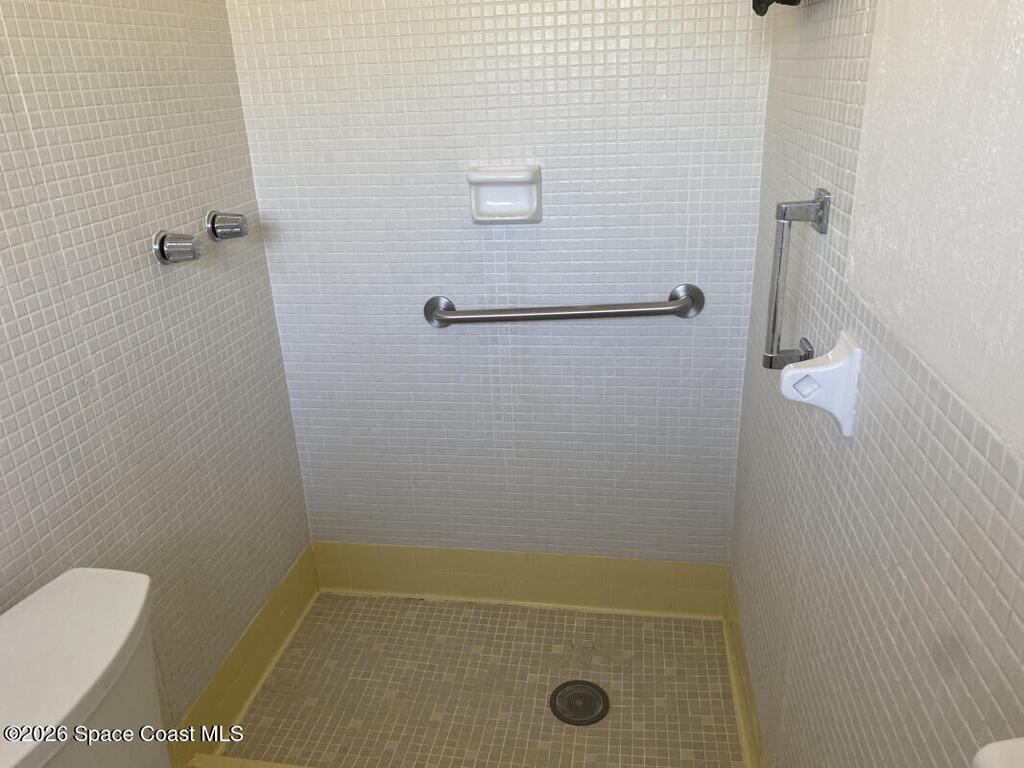 1230 Yacht Club Boulevard, Indian Harbour Beach, FL 32937