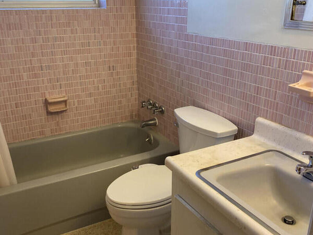 1230 Yacht Club Boulevard, Indian Harbour Beach, FL 32937