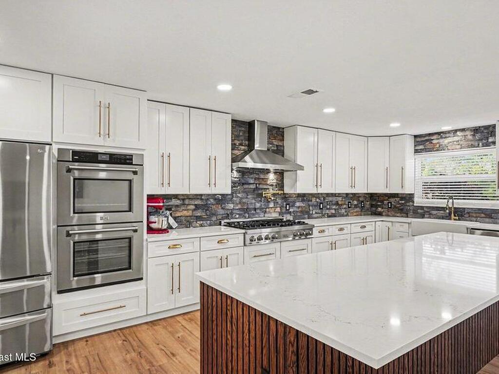 1315 Coventry Circle, Melbourne, FL 32904