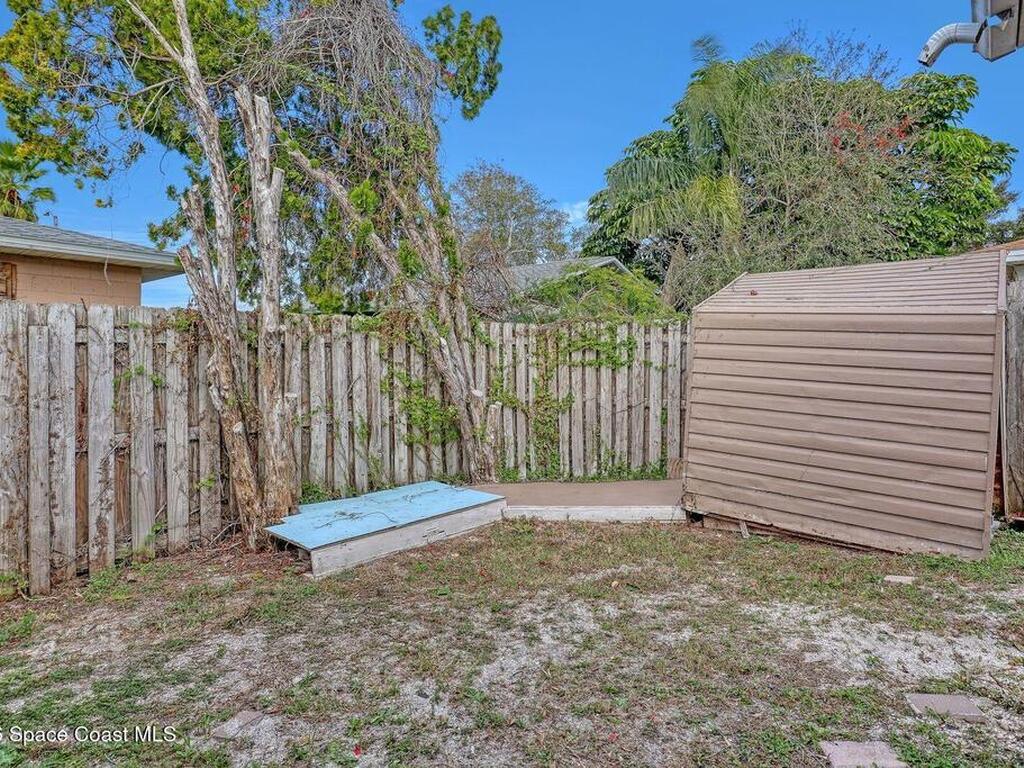 135 S Suzanne Court, Merritt Island, FL 32952