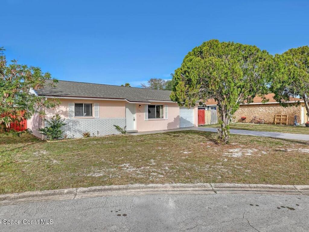 135 S Suzanne Court, Merritt Island, FL 32952