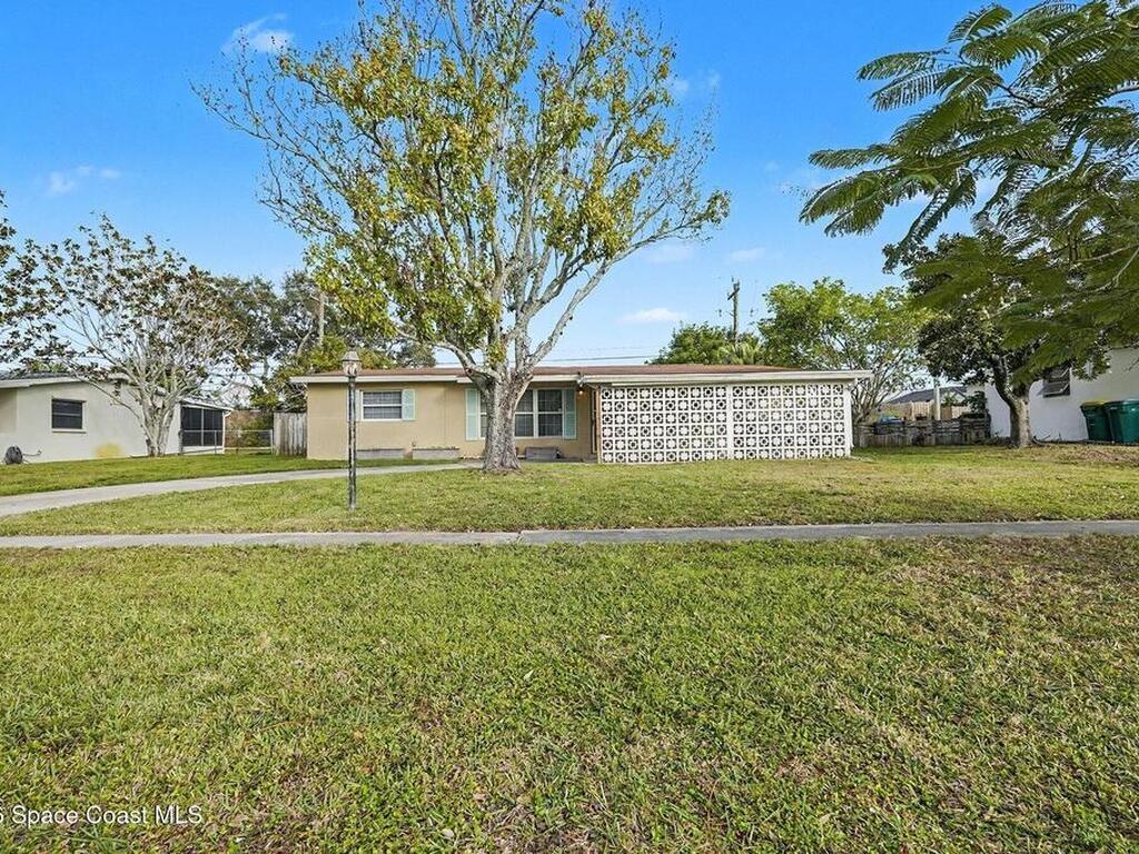 735 Ixora Drive, Melbourne, FL 32935