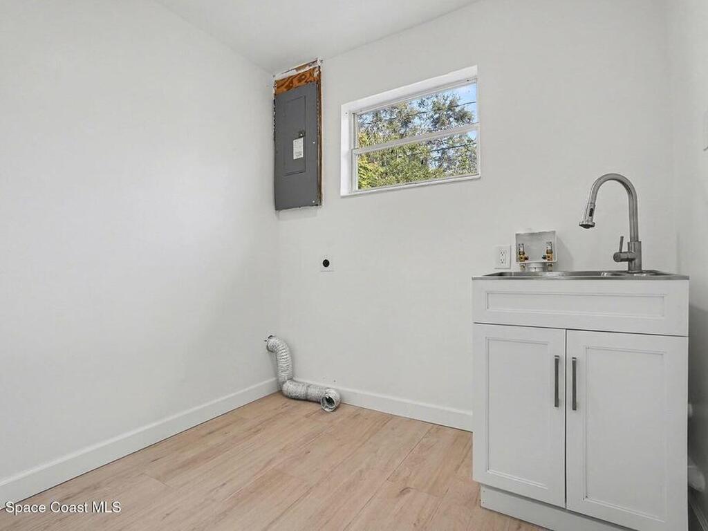 735 Ixora Drive, Melbourne, FL 32935