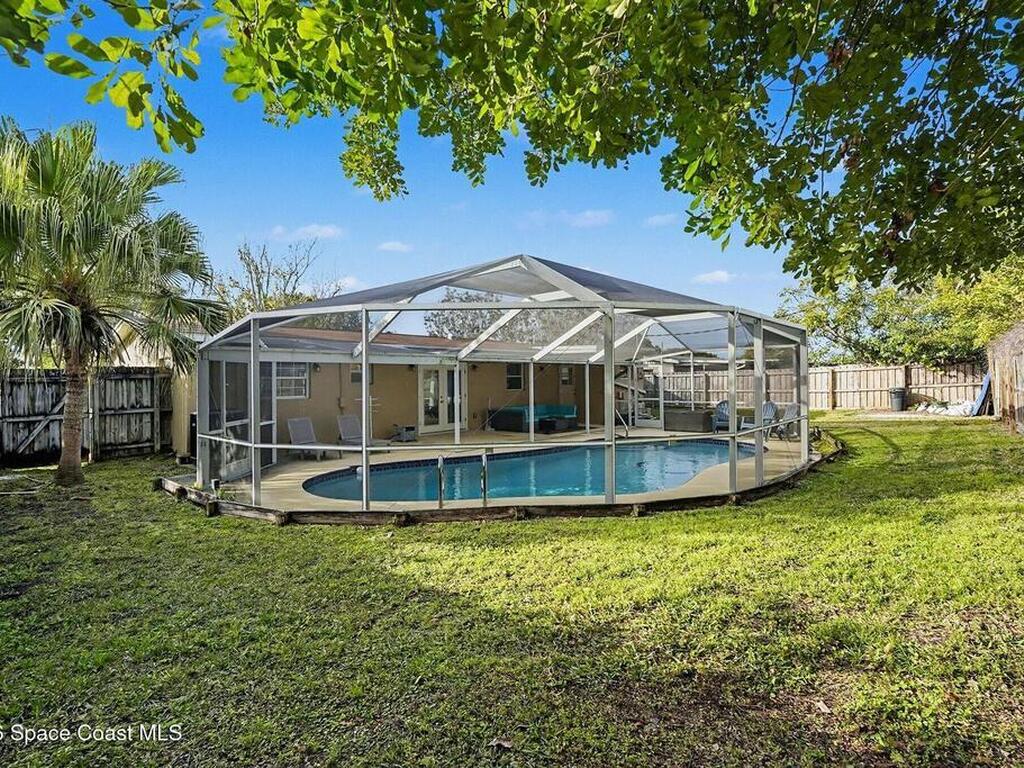 735 Ixora Drive, Melbourne, FL 32935