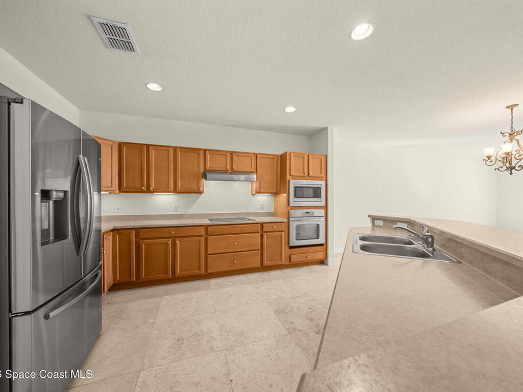 117 Lancha Circle, Satellite Beach, FL 32937