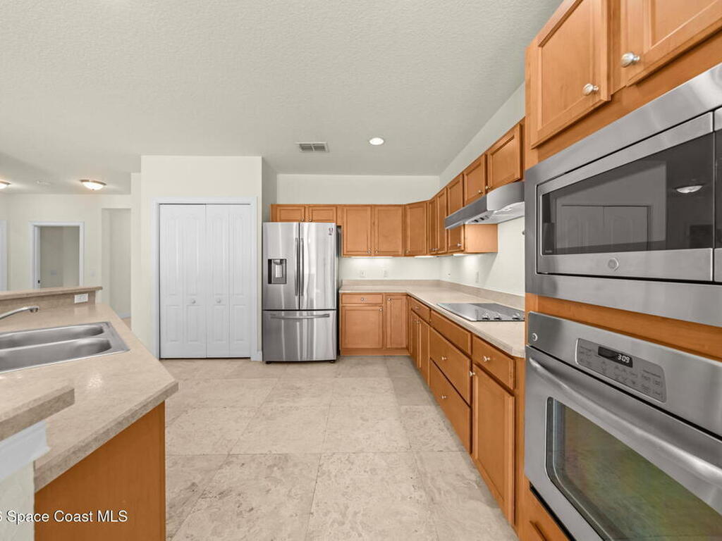 117 Lancha Circle, Satellite Beach, FL 32937