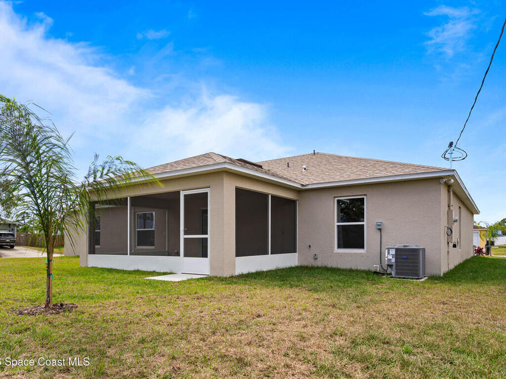 341 Christmas Avenue, Palm Bay, FL 32909