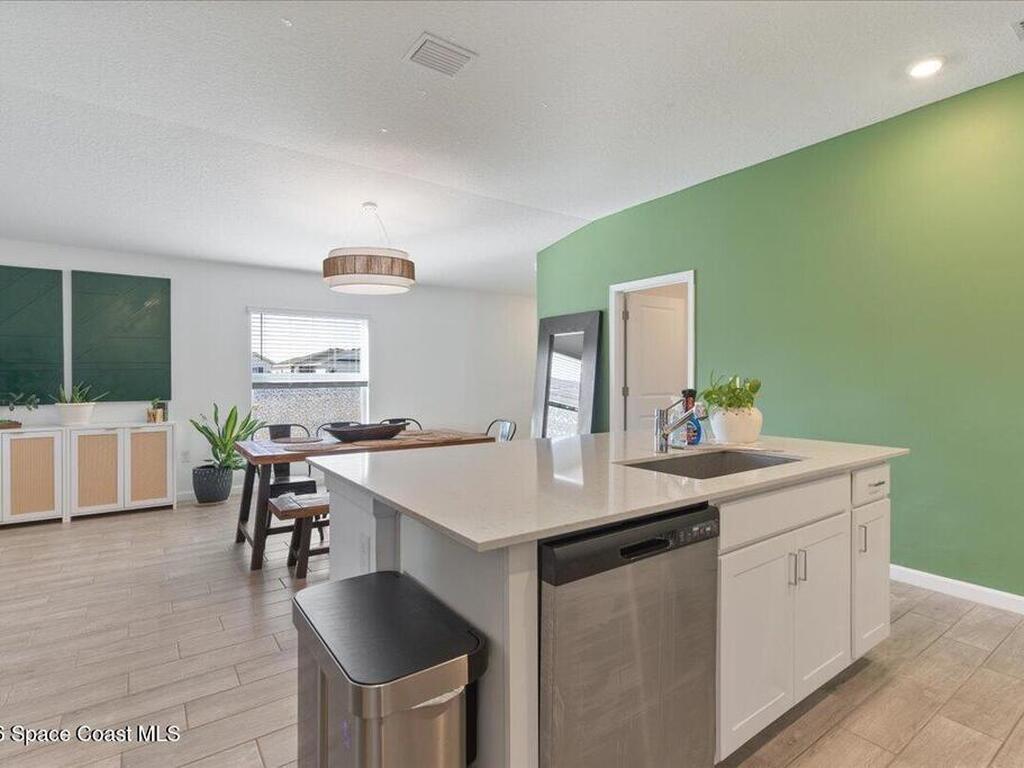 875 Dockside Drive, Palm Bay, FL 32908