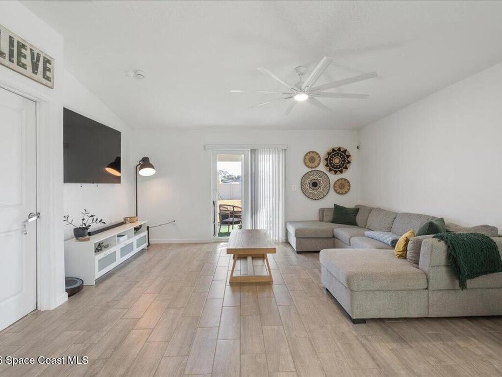 875 Dockside Drive, Palm Bay, FL 32908