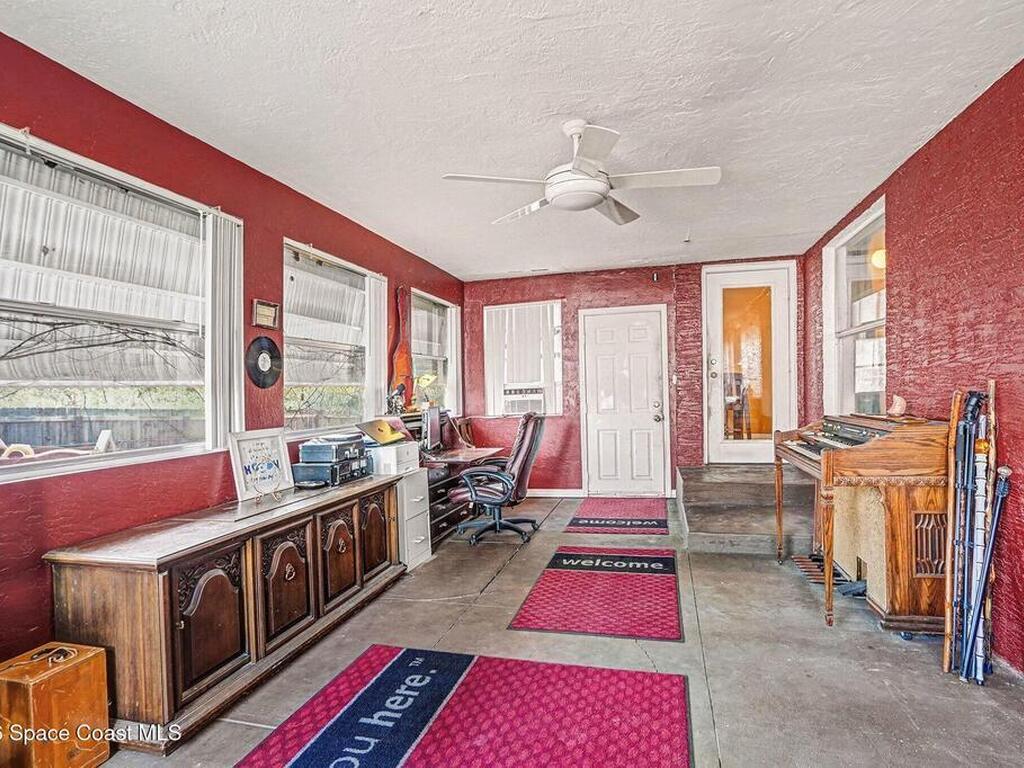 10258 Joanies Run, Leesburg, FL 34748