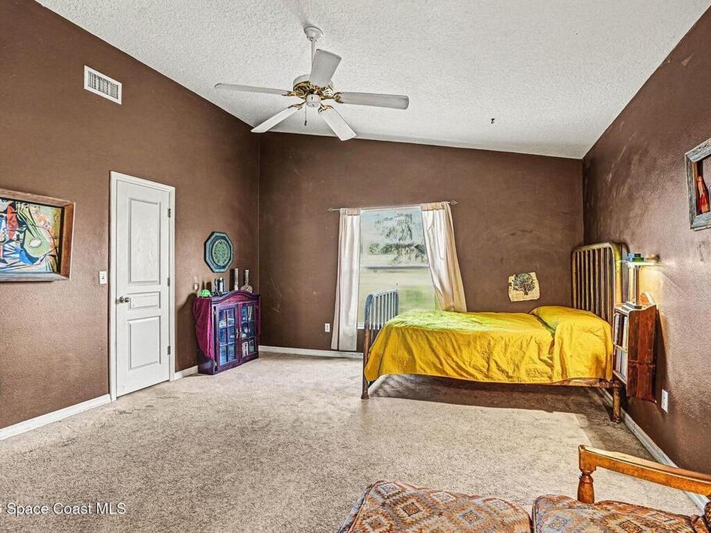 10258 Joanies Run, Leesburg, FL 34748