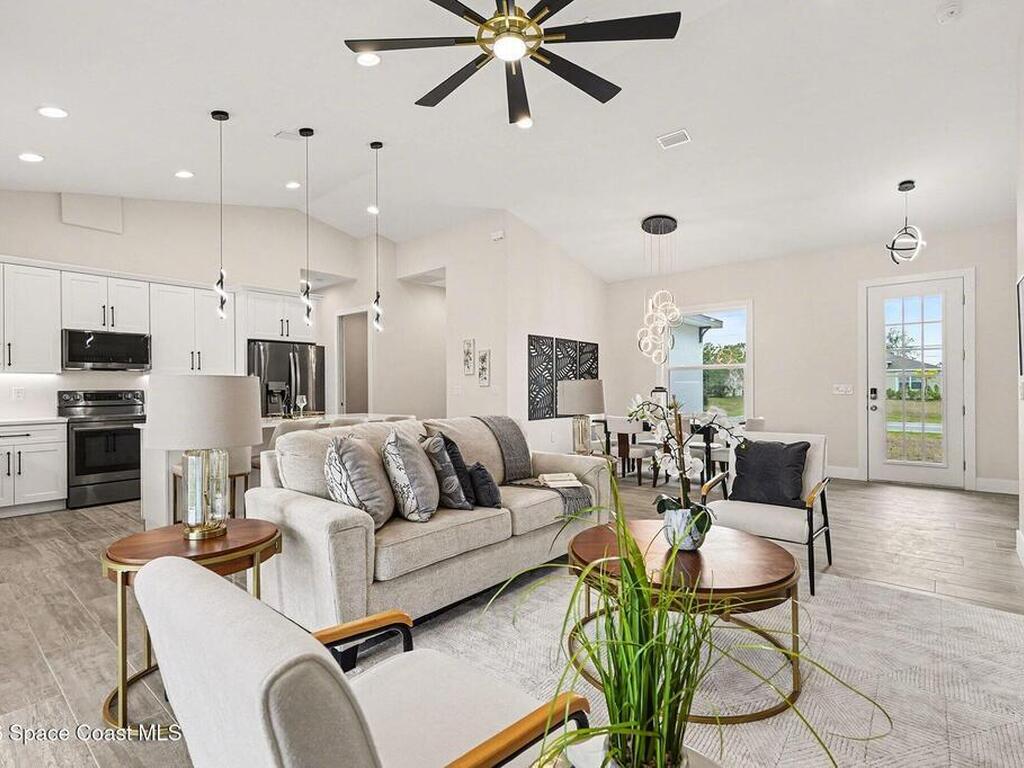 3051 Eldron Boulevard, Palm Bay, FL 32909