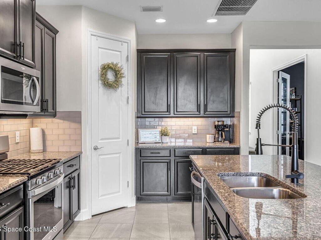 3104 Hummingbird Way, Melbourne, FL 32940