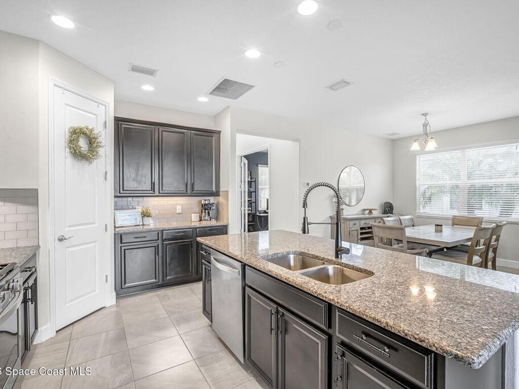 3104 Hummingbird Way, Melbourne, FL 32940