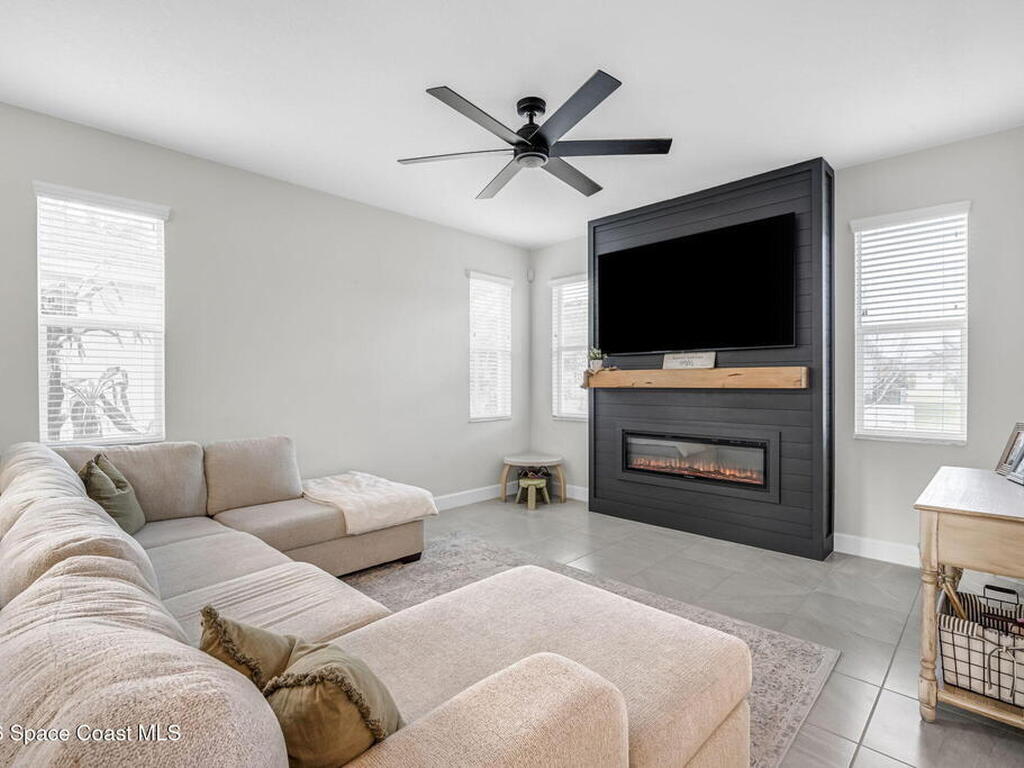 3104 Hummingbird Way, Melbourne, FL 32940