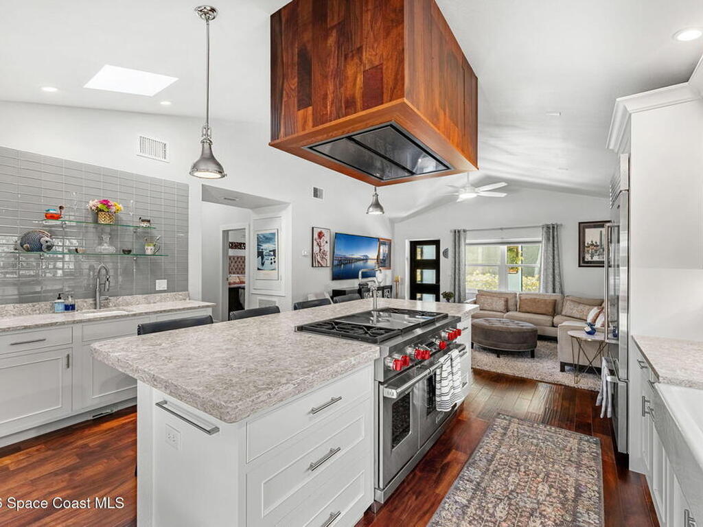 400 E Melbourne Avenue, Melbourne, FL 32901