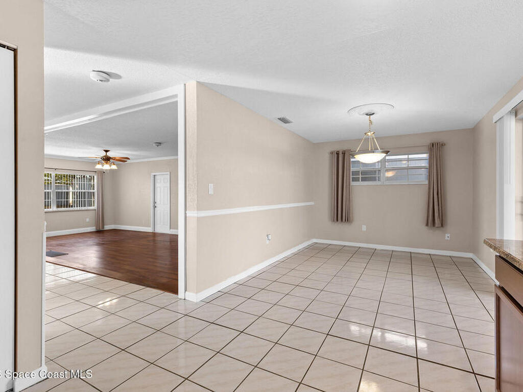 998 Kings Post Road, Rockledge, FL 32955