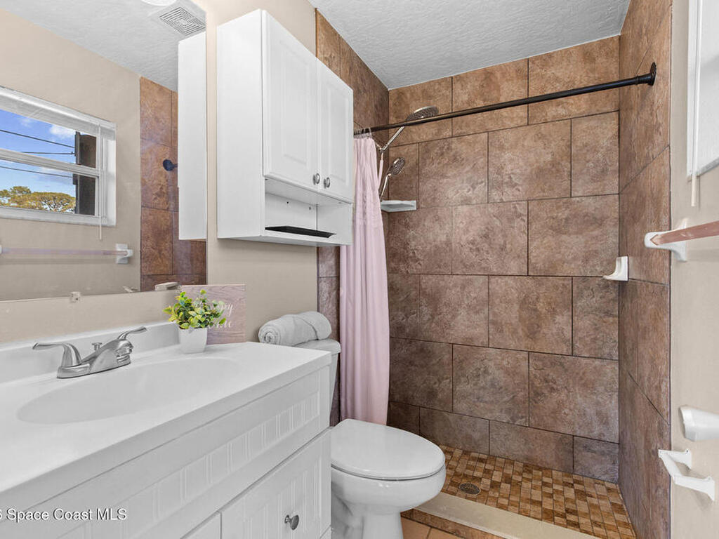 998 Kings Post Road, Rockledge, FL 32955