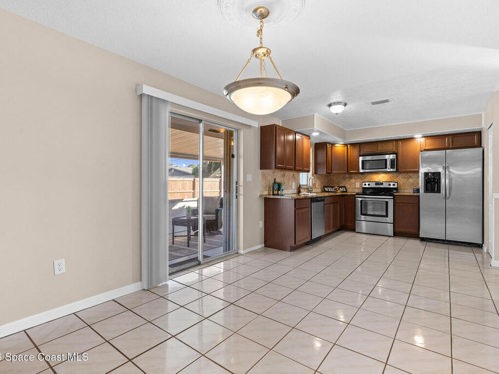 998 Kings Post Road, Rockledge, FL 32955