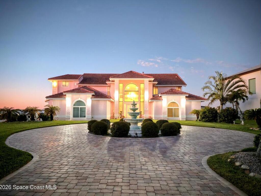 157 Saint Croix Avenue, Cocoa Beach, FL 32931