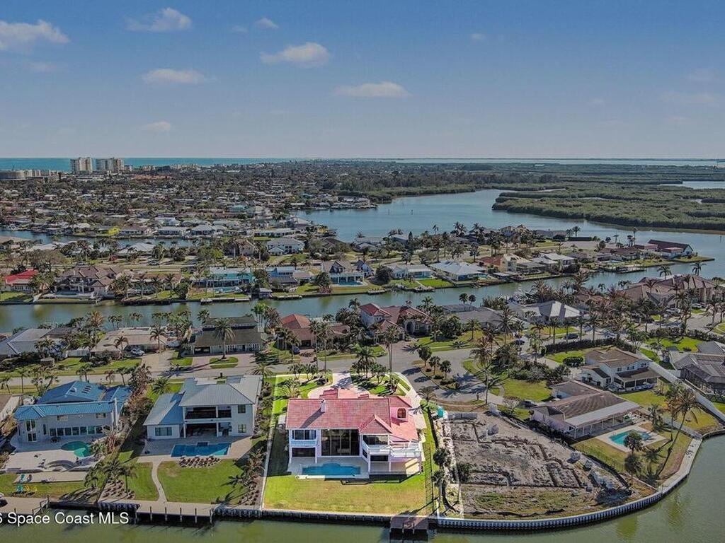 157 Saint Croix Avenue, Cocoa Beach, FL 32931