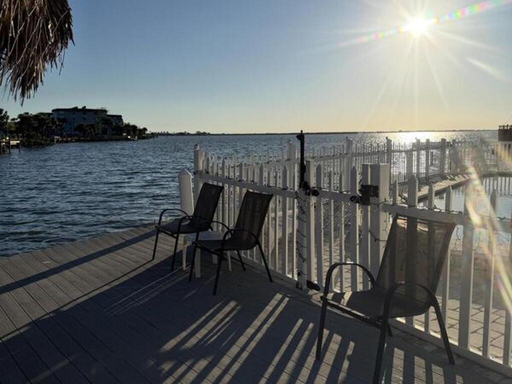 390 W Cocoa Beach Causeway, Cocoa Beach, FL 32931