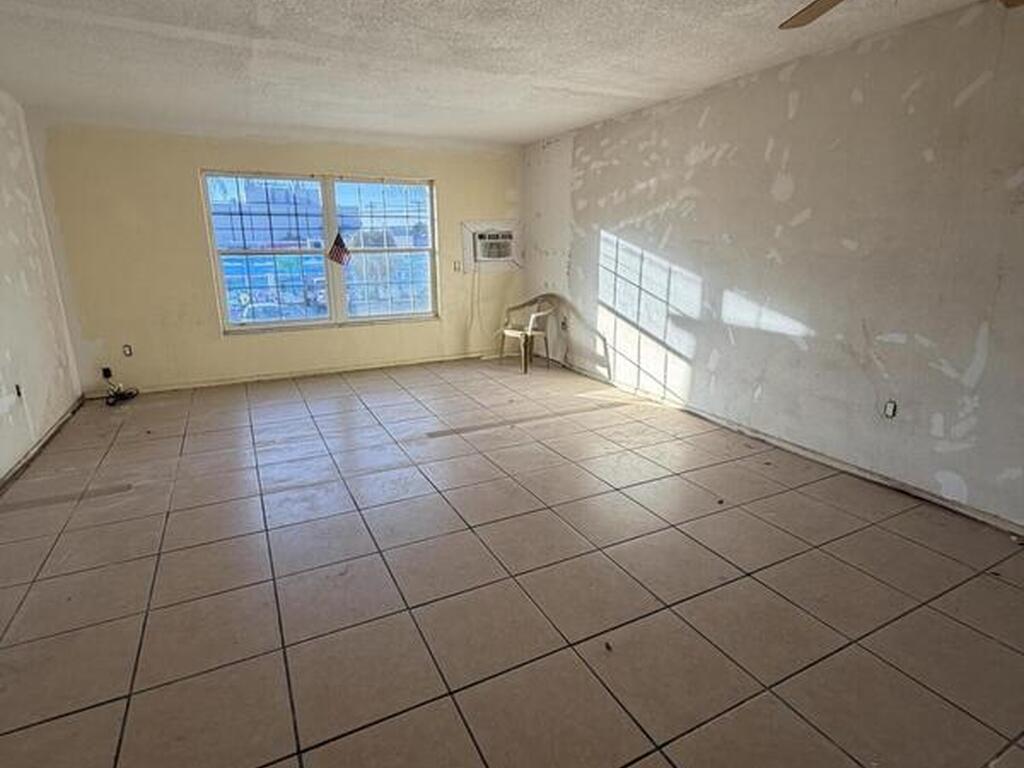 390 W Cocoa Beach Causeway, Cocoa Beach, FL 32931