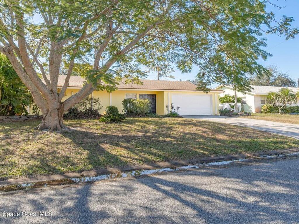 1275 Troon Way, Rockledge, FL 32955