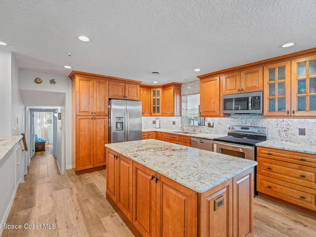 1210 Sun Circle, Melbourne, FL 32935