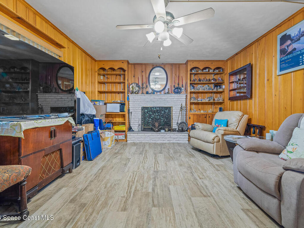 1210 Sun Circle, Melbourne, FL 32935